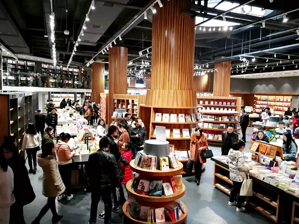 九遊娛樂：深圳灣商圈新增消費新地標！深圳麥麥美術館元旦啟幕探索“餐飲+”融合新模式(圖1)