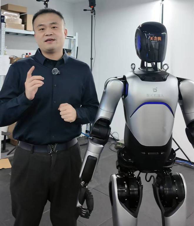 機器人嘉年華：飛闊科技賦能文化旅遊新業態助推上海環球港打造沉浸式未來體驗(圖1)