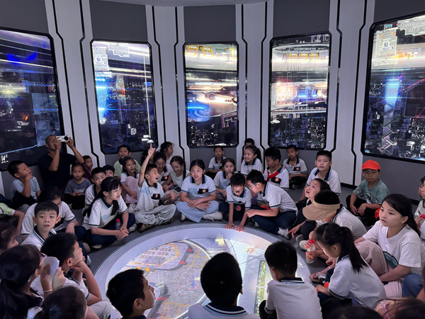 南寧市科技館打造“法治+科技”沉浸式法治教育新場景(圖2)